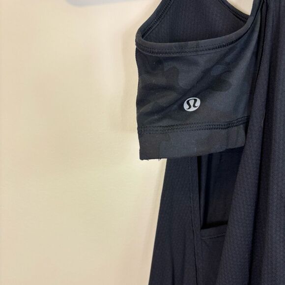 Lululemon Black with Camo Bra No Limits Tank Top Size 4 - Picture 6 of 8